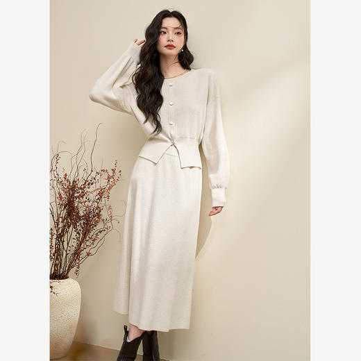 简约气质温柔高级感套装女秋季针织衫搭高腰半裙两件套V3742537 商品图3