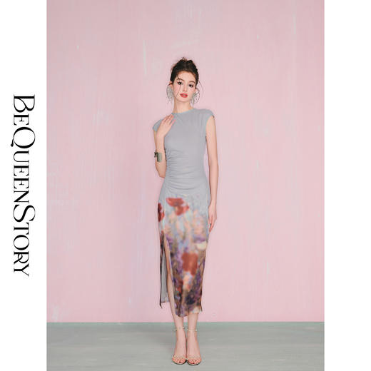 余潇潇【玫瑰庄园】舒适时尚捏褶收腰浪漫印花修身连衣裙 商品图2