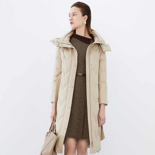 EITIE爱特爱冬季新款时尚加厚保暖连帽羽绒服长款外套7611309 商品图3