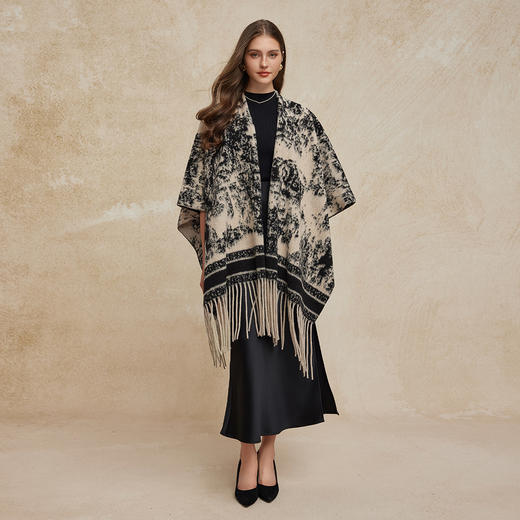 PHW0124秋季新款针织披肩独家定位花版办公室空调披肩大气时尚百搭披肩 商品图3