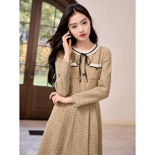 【专属特价】熙世界法式千金小香风连衣裙女秋冬2025新款高级感气质粗花呢裙子 商品图1