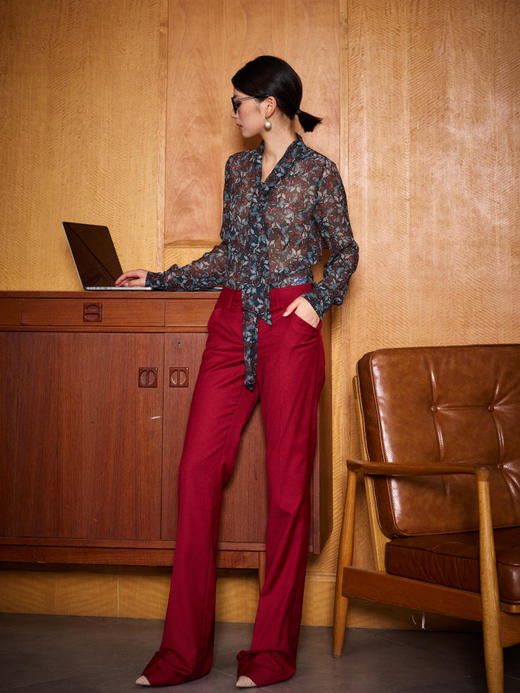 “蝶恋花”100%真丝衬衫 若隐若现优雅温婉女人味 J8132485C（四季可穿）颈袖添香 商品图3