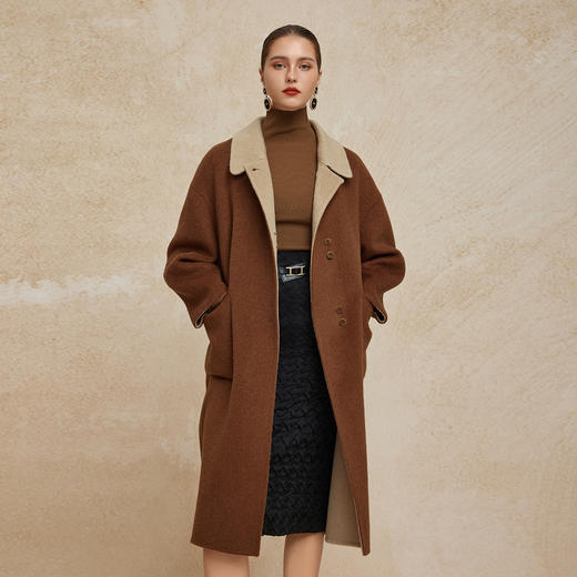 PH946斯尔丽24新款廓形简约双色小方领超轻保暖羊毛大衣 商品图0