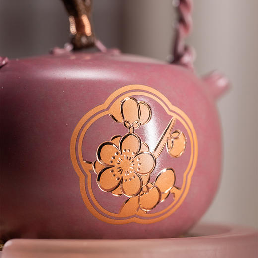 朱炳仁丨梅烦恼/放青松 铜壶 茶礼套装 230ml 预售中，预计付款7天发货 商品图2