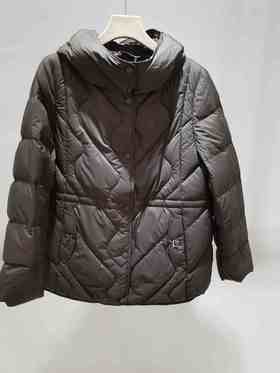 2F诗言志羽绒服Y0369