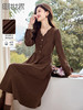 【专属特价】熙世界美拉德风复古棕色V领连衣裙长袖a字中长裙子女2025秋冬新款 商品缩略图0