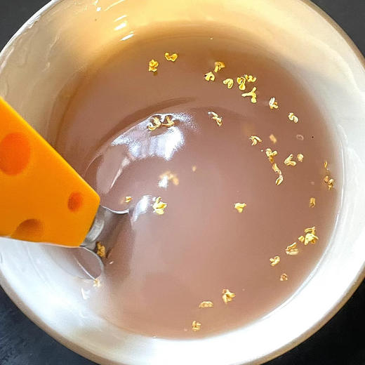 洪湖手工刀削藕粉  口感纯正 散发淡淡的藕香，入口沙沙的润滑味道，有一点微甜~ 商品图3