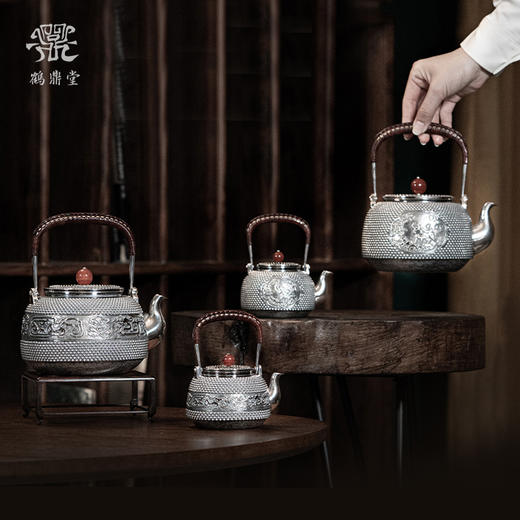 鹤鼎堂银壶于鹤系列福履急须錾刻牛市莲年霰纹乳钉（银色）（缺货） 商品图3