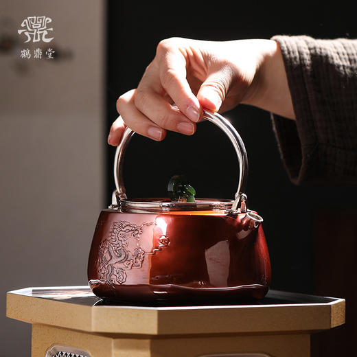 鹤鼎堂银壶于渚系列天保錾刻龙诗句汤沸（缺货） 商品图0