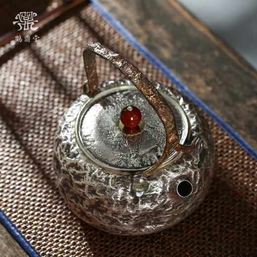 鹤鼎堂银壶于鹤系列望之汤沸搥岩纹（银色）（缺货） 商品图1