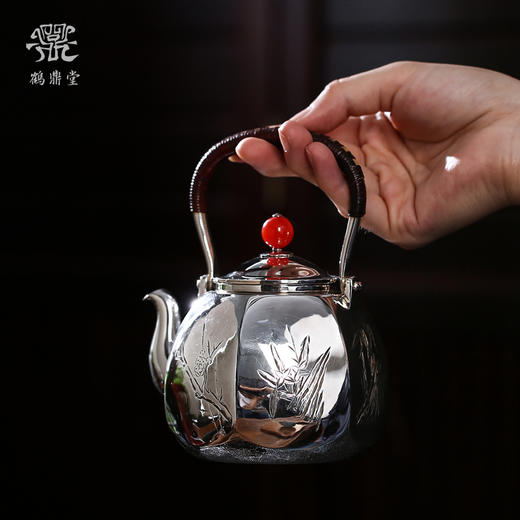 鹤鼎堂银壶于鹤系列蝃蝀急须錾刻四君子急须（银色）（缺货） 商品图2