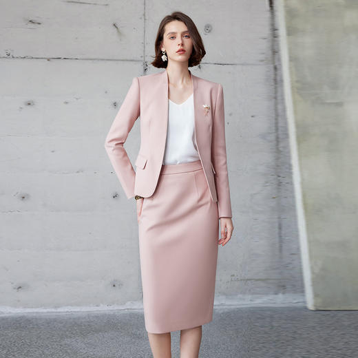 IWY/修身粉色西装套装裙子两件套女式ol职业装半身裙主持人上镜正装秋CS2107 商品图3