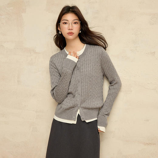 高级感假两件撞色圆领羊毛外套女24秋季新款时尚宽松麻花针织开衫 商品图1