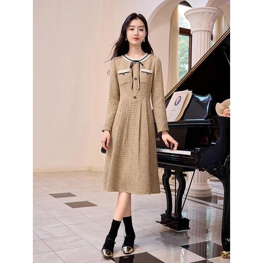 【专属特价】熙世界法式千金小香风连衣裙女秋冬2025新款高级感气质粗花呢裙子 商品图3