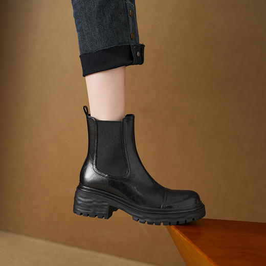 【预售5天】复古英伦风圆头粗跟，厚底切尔西靴子烟筒靴马丁短靴BYXY&H2312 商品图1
