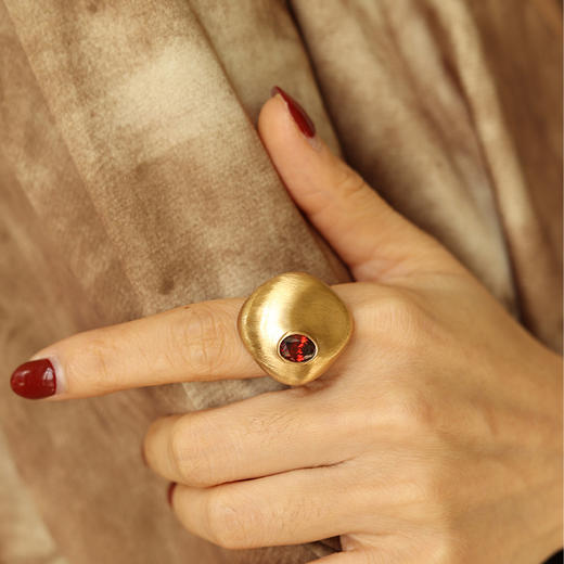 【周也&刘孜同款】Ancient Rome古罗马时期 | 金丝石榴石戒指 商品图2