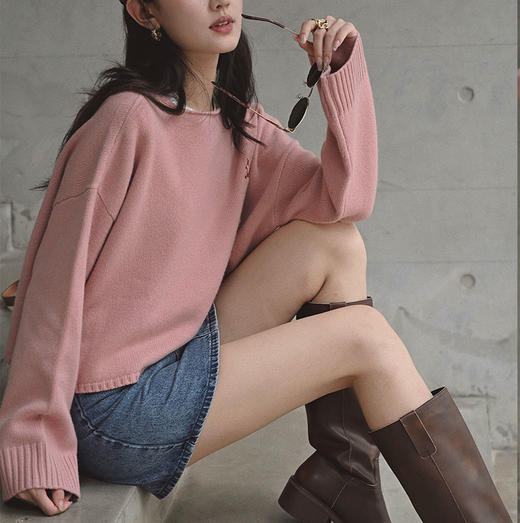 【顺丰包邮】80123 洛诗琳秋冬粉色羊毛方领小狐狸针织毛衫58151 商品图2