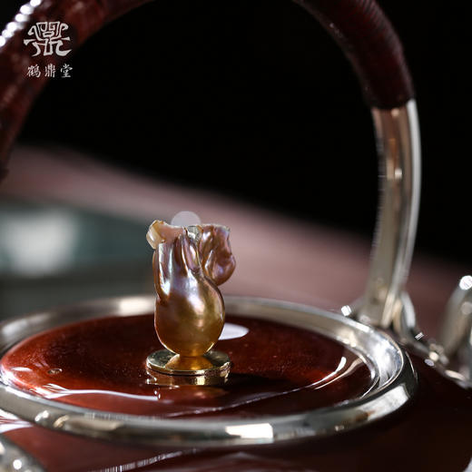 鹤鼎堂银壶于飞系列凯风汤沸錾刻蝶恋花（铜包银）（缺货） 商品图2