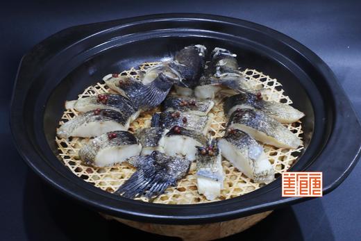 砂锅焗笋壳鱼 商品图0
