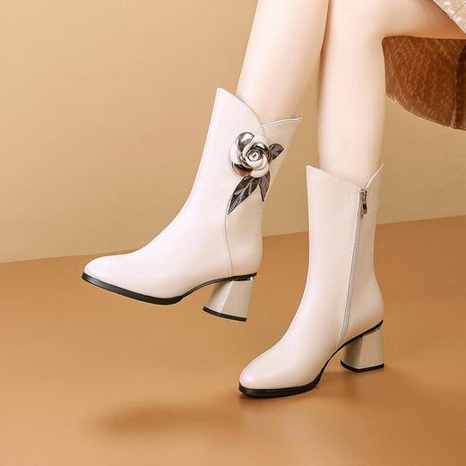 【预售5天】头层牛皮中跟中筒靴女粗跟短靴秋冬新款时尚山茶花高跟靴圆头单靴JLD&901 商品图0