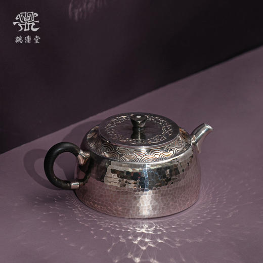 鹤鼎堂银壶于野系列康年錾刻花边急须（缺货） 商品图0