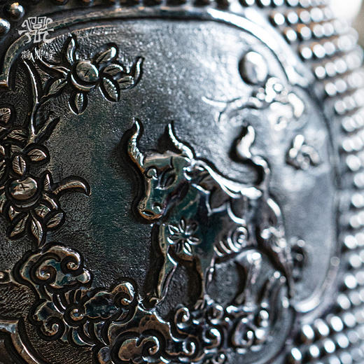 鹤鼎堂银壶于鹤系列福履急须錾刻牛市莲年霰纹乳钉（银色）（缺货） 商品图1