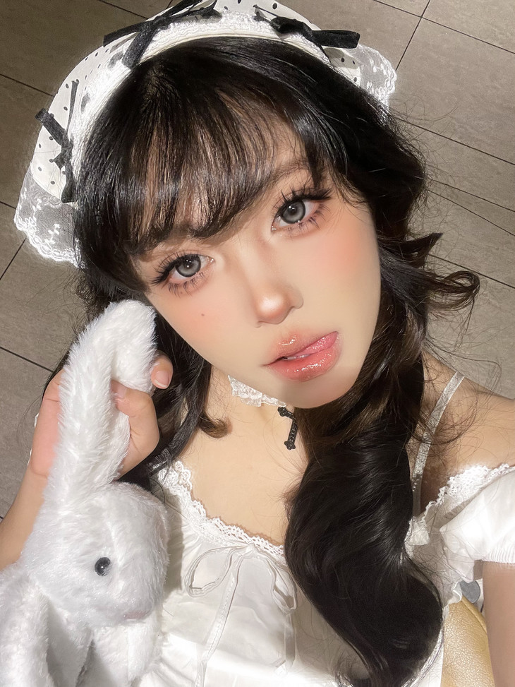 DoraGina甜萌黑糖14.5mm 灰色 年抛美瞳 Doll感幼态萝莉大眼 - VVCON美瞳网