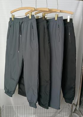 怕冷星人的福利来了😎东北宝宝也不怕冷啦🥳 俗话说：寒从脚下起，防寒先防腿✨【真维斯石墨烯科技发热羊羔绒裤】❗❗ 