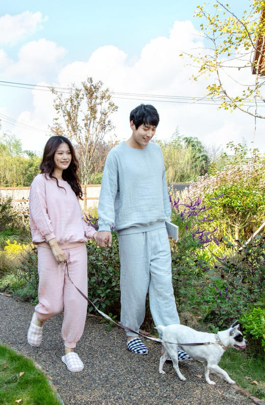 宜色家四层纱卫衣款家居服 商品图4