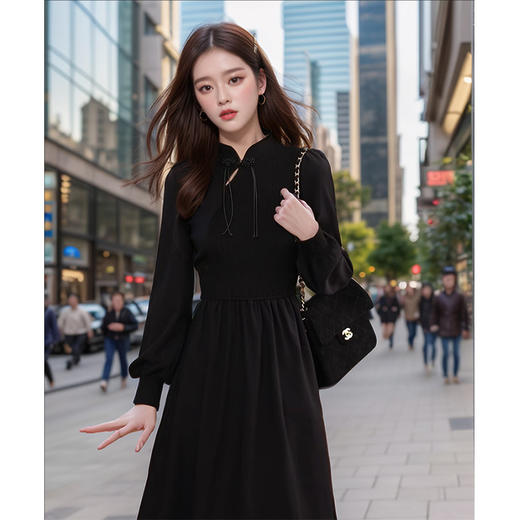 奢姿大码女装2024秋冬气质小立领新中式裙子胖妹妹盘扣设计连衣裙9944855141 商品图4