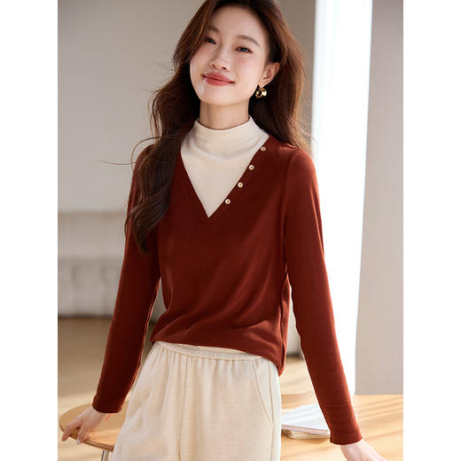 【1件75折】熙世界撞色半高领假两件打底衫女2025秋冬内搭仿羊绒磨毛针织上衣 商品图2