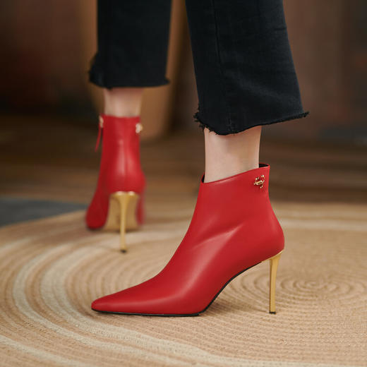 【预售5天】秋冬季新款女鞋尖头细高跟鞋牛皮时装靴时尚短靴子女CWCD&CW127-4 商品图0