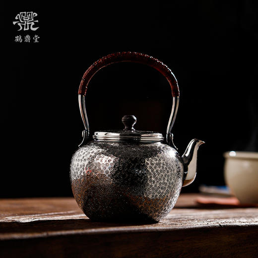 鹤鼎堂银壶闻天系列伊祜雪花纹汤沸（缺货） 商品图0