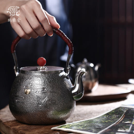 鹤鼎堂银壶闻天系列泉水汤沸錾刻仙鹤奔月（银色）（缺货） 商品图3