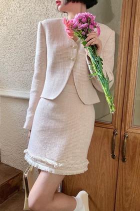 amadella 气质浅粉色甜美时髦小香风外套半裙套装 17236