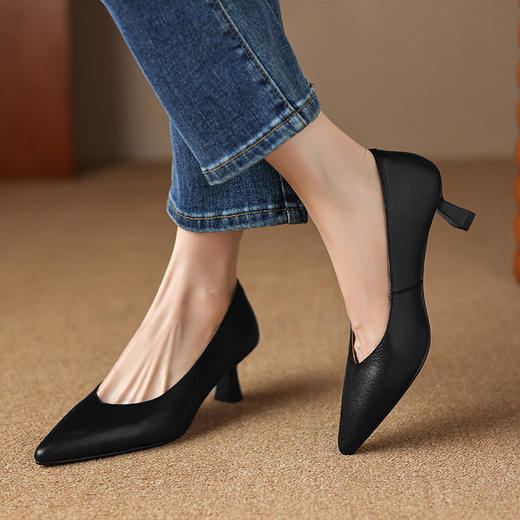 【预售5天】法式尖头单鞋女春秋新款百搭通勤职业工作鞋浅口细跟高跟鞋女ASN&1956 商品图0