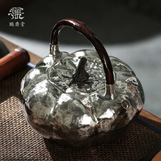 鹤鼎堂银壶闻天系列月皓汤沸槌目纹 （银色）（缺货） 商品图0