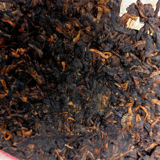 第九届勐海（国际）茶王节茶王赛金奖熟茶！！2013年云南普洱茶勐海阿卡山金奖熟茶357g/饼 原包装 商品图4