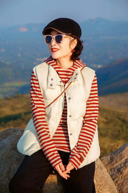 麂皮绒拼接羽绒马甲 商品图0