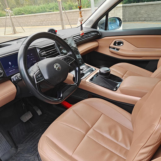 蔚来 ES8 355KM 基准版【长租-北京】 商品图5