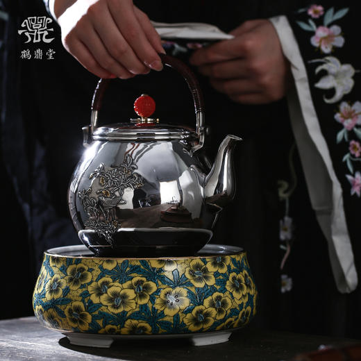 鹤鼎堂银壶闻天系列载飞汤沸錾刻喜鹊登枝（银色）（缺货） 商品图2