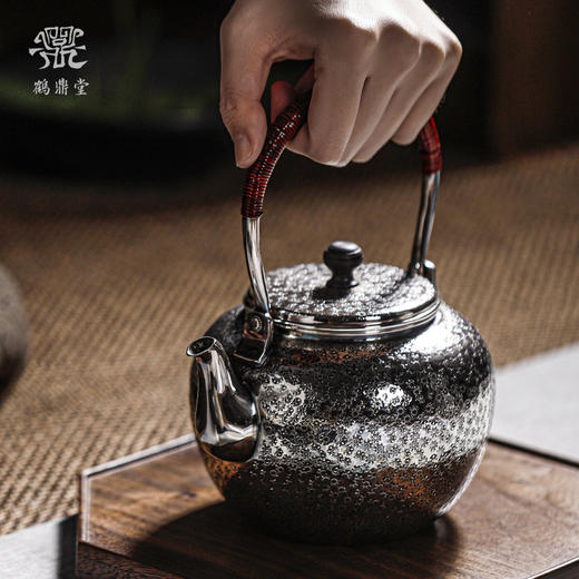 鹤鼎堂银壶闻天系列伊祜雪花纹汤沸（缺货） 商品图1