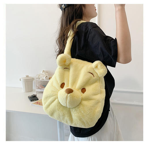 【超可爱❗️新款毛绒噗噗斜挎包】亲肤舒适JK史迪仔手提包维尼熊大容量单肩包QQ 商品图6