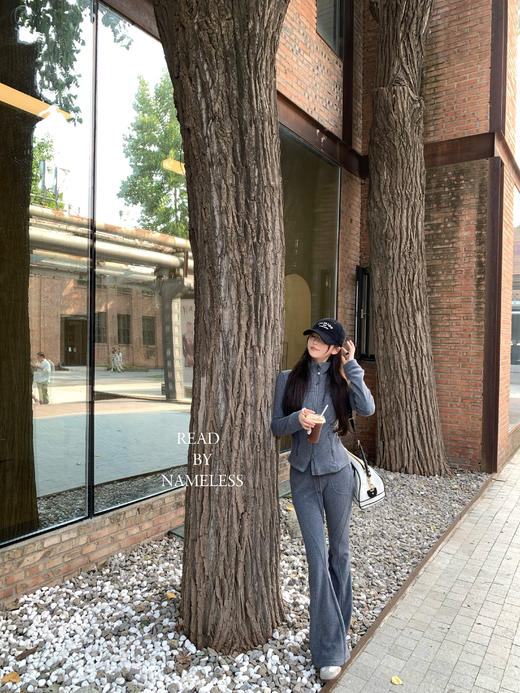 Read Nameless /Lulu摇粒绒深灰套装 2024/10/17 商品图12