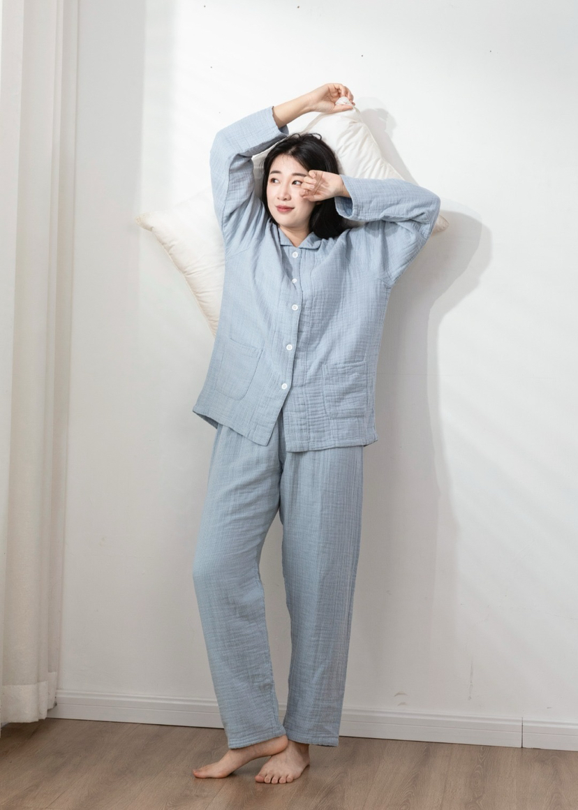 宜色家轻柔小棉袄四层纱家居服