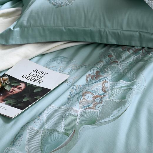 【春上新】10楼 富安娜素绣床单四件 -新疆长绒棉+新疆棉磨毛 丹霞似锦 吊牌价3980元 活动价1699元 商品图2