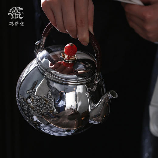鹤鼎堂银壶闻天系列载飞汤沸錾刻喜鹊登枝（银色）（缺货） 商品图1
