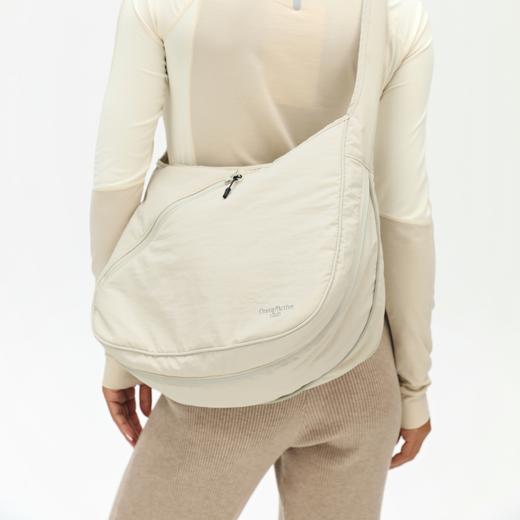 oneup大容量拉链斜挎包 商品图0