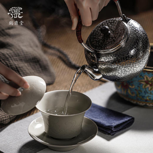 鹤鼎堂银壶闻天系列伊祜雪花纹汤沸（缺货） 商品图2