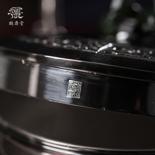 鹤鼎堂银壶闻天系列晨风汤沸饕餮纹镶金青龙银色（缺货） 商品图4